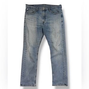 SIGNATURE BY LEVI STRAUSS Light Wash S51 Classic Straight Fit Jeans 34x30